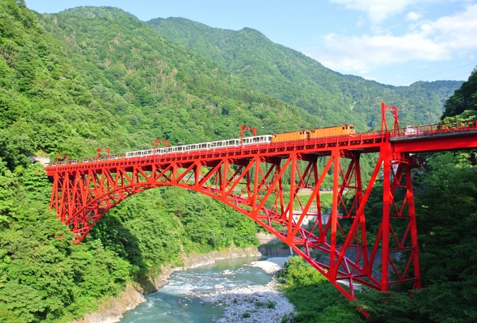 黒部峡谷一望の大パノラマを心ゆくまで